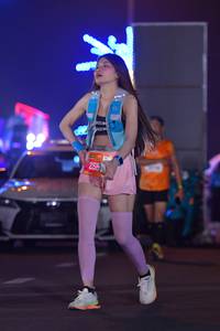 BIB: 201, 256
                            <button type="button" onclick="openModal(21371160)" class="btn btn-primary btn-sm float-right btn-popup" data-toggle="modal" data-target=".modal-high-quality">
                        <i class="fas fa-shopping-cart"></i> Add to Cart
                    </button>
                                            <button type="button" onclick="isThisMe(21371160, true)" class="btn btn-success btn-sm float-right btn-popup btn-isme hidden" data-toggle="tooltip" data-placement="bottom" title="นี่คือรูปของคุณใช่ไหม คลิกที่นี่เพื่อเอาเข้าอัลบั้ม">
                        <i class="fas fa-plus"></i> Add to album
                    </button>
                    <button type="button" onclick="isThisMe(21371160, false)" class="btn btn-warning btn-sm float-right btn-popup btn-isnotme hidden">
                        <i class="fas fa-ban"></i> Remove from album
                    </button>